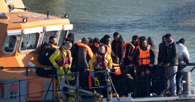 ‘send-them-back’:-hundreds-of-protesters-blockaded-entrance-of-illegal-boat-migrants-at-portsmouth