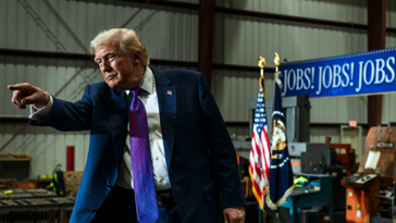 report:-unemployment-rate-among-non-college-grads-reaches-one-of-lowest-points-in-past-23-years