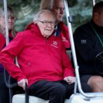 the-us-has-a-$40-trillion-debt-crisis.-billionaire-warren-buffett-knows-how-to-solve-it