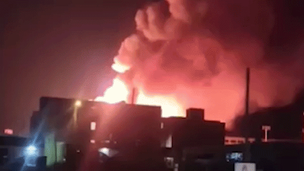 massive-fire-engulfs-apartment-complex-under-construction,-forces-evacuations-in-south-bend