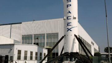 spacex-to-build-$100b-rocket-center-in-deep-red-louisiana,-may-create-10,000-jobs
