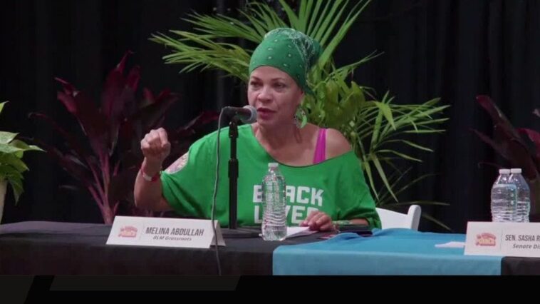 professor-doxxes-ice-agent,-urges-audience-to-‘f*ck-him-up’