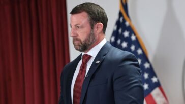 dhs-secretary-markwayne-mullin-announces-symbolic-change-to-official-agency-seal