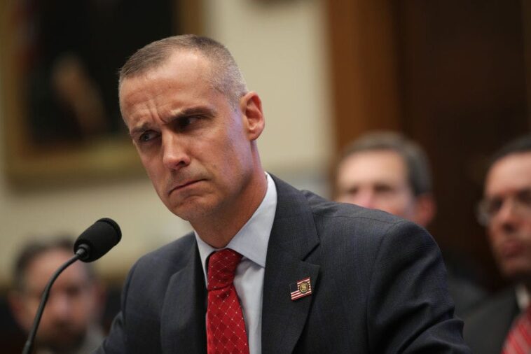 former-top-dhs-official-accused-of-trying-to-sell-out-to-middle-eastern-governments-on-the-job