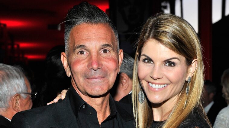 lori-loughlin-files-for-divorce-from-mossimo-giannulli-after-nearly-29-years-of-marriage