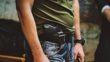 knife-wielding,-would-be-bank-robber-shot-dead-by-armed-customer-in-texas