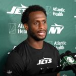 geno-smith-touched-by-jets-captain-nod-in-return-to-new-york