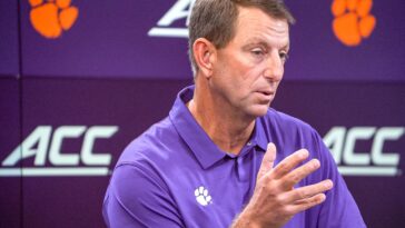clemson’s-dabo-swinney-blows-up-at-reporter-over-roster-question-after-brutal-lsu-loss:-‘did-you-play-football?’