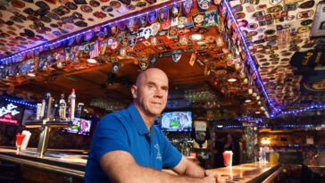 how-a-downtown-manhattan-bar-turned-into-a-vibrant-tribute-to-more-than-7k-first-responders-after-9/11