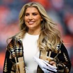 good-luck-replacing-nfl-sideline-reporter-melanie-collins-with-an-ai-bot,-‘take-a-michigan’-&-jed-york-jokes