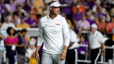 lane-kiffin’s-alleged-halftime-speech-leaked:-‘the-whole-f*cking-world-hates-you’