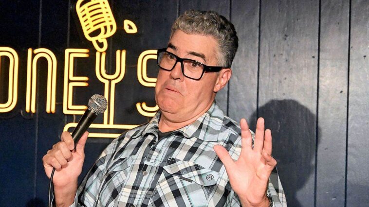 adam-carolla-credits-jimmy-kimmel-for-comedy-career,-warns-society-collapses-when-comics-stop-telling-truth