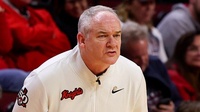 rutgers-basketball-coach-steve-pikiell-reveals-that-he-has-cancer,-will-be-sidelined-after-successful-surgery