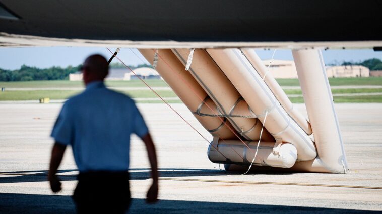 emergency-slide-sparks-questions-on-trump’s-new-air-force-one-before-president-reveals-why