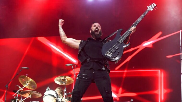 skillet-frontman-john-cooper-talks-about-the-risks-of-talking-politics-and-why-he-wants-to-‘stay-in-his-lane’