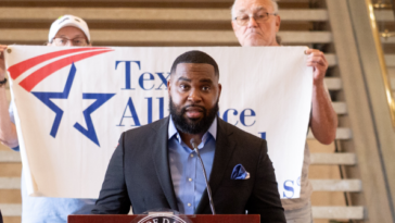 dallas-county-democrat-chairman-angry-over-gop-midterm-convention:-‘culture-of-hate’-and-‘racism’