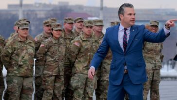 military-base-guards-cleared-to-say-‘have-a-blessed-day’-after-pete-hegseth-steps-in-to-oppose-‘radical-anti-christian’-group