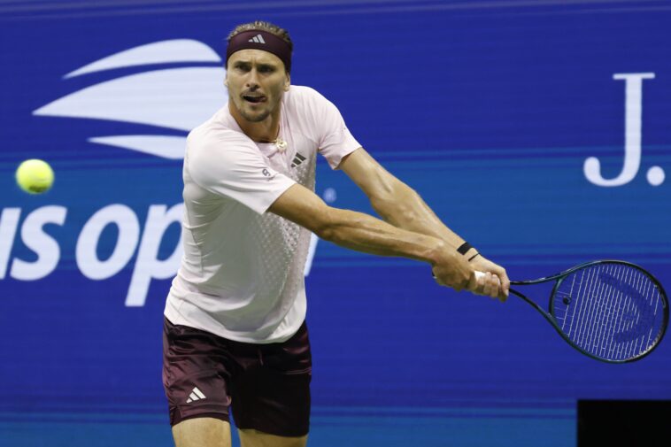 alexander-zverev-rolls-into-us-open-semifinals-with-straight-sets-win