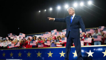 trump-pledges-$5,000-dividend-to-each-american-if-gop-holds-congress