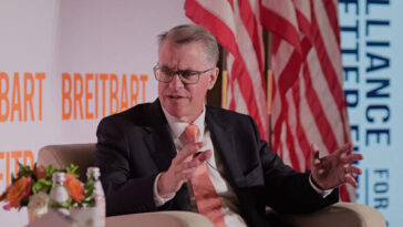 exclusive-–-trump-economic-adviser-christopher-phelan:-ai-is-a-tool-to-complement-workers,-not-replace-them