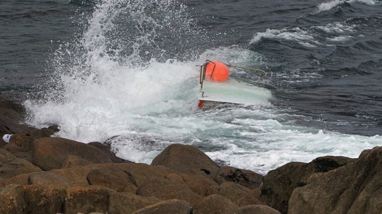 teen-boater-found-clinging-to-capsized-vessel-after-3-go-missing;-2-bodies-recovered