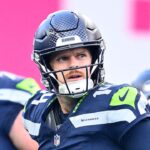 sam-darnold-avoids-hip-fracture-as-mri-looms-while-seahawks-remain-confident:-‘we’re-gonna-find-a-way-to-win’