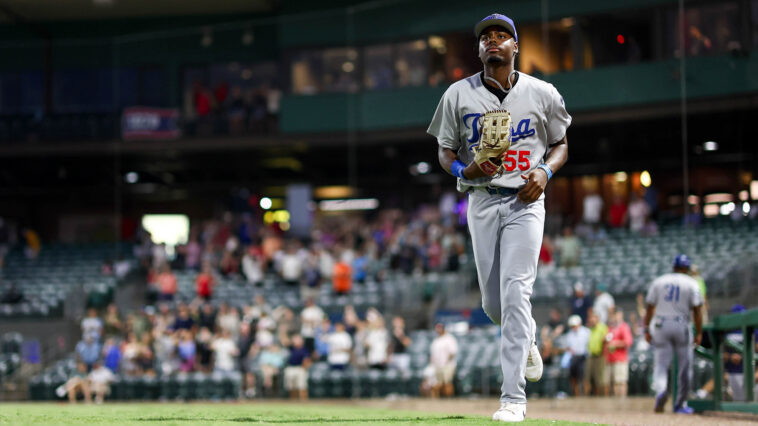 dodgers-reportedly-call-up-top-prospect-josue-de-paula