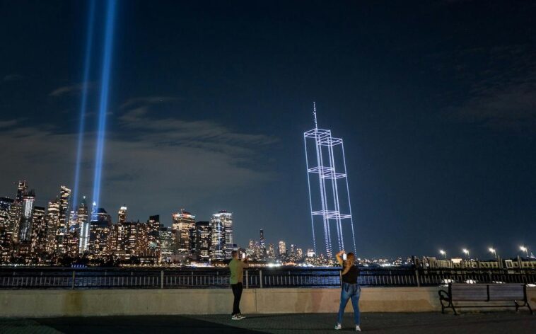 watch:-incredible-drone-show-recreates-twin-towers,-honors-each-9/11-victim
