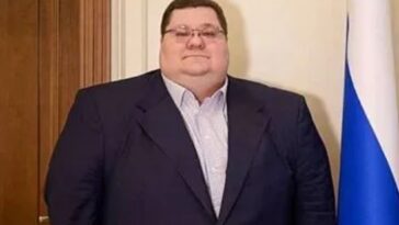plus-size-putin-official-goes-viral-for-heavy-physique:-‘can’t-push-him-out-a-window’
