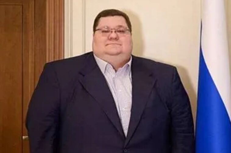 plus-size-putin-official-goes-viral-for-heavy-physique:-‘can’t-push-him-out-a-window’