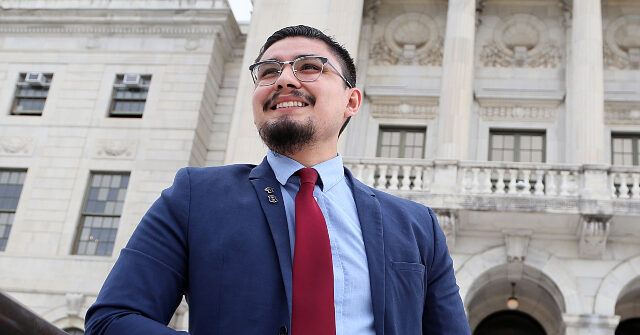 democratic-socialist-defeats-providence-mayor-in-primary-race