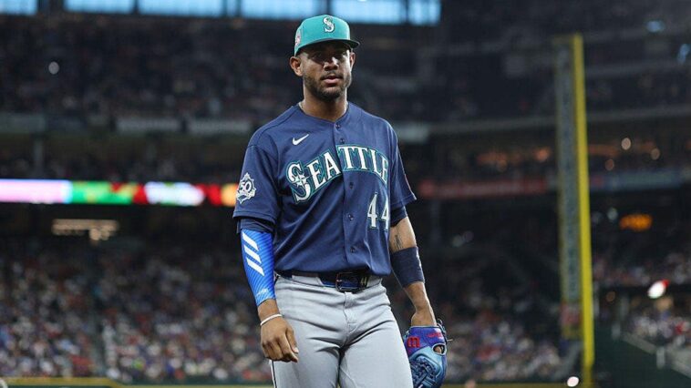 texas-rangers-vs-seattle-mariners-betting-preview-as-wild-card-race-heats-up-in-final-weeks