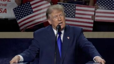 trump-pledges-that-if-voters-defeat-socialism-in-november,-they-will-each-get-an-equal-redistribution-of-wealth-from-the-government