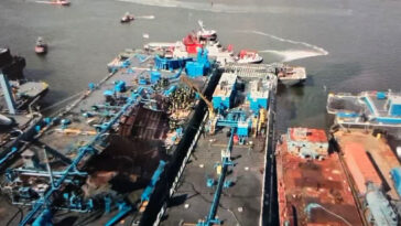 one-dead-after-explosion-at-staten-island-barge-triggers-massive-fire