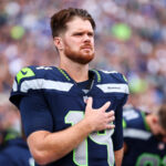 sam-darnold-injury-updates:-what-we-know-about-seahawks-qb’s-hip-issue