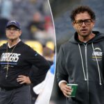 mike-mcdaniel-jokes-he-looks-like-chargers-‘it-guy’-next-to-jim-harbaugh