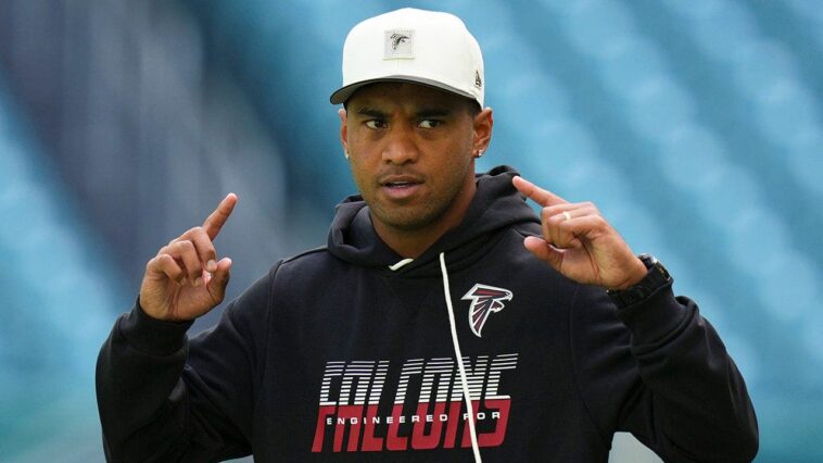 falcons-quarterback-problems-deepen-as-tua-tagovailoa-suffers-oblique-strain-at-practice
