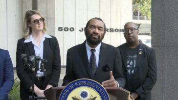 whacko-rep.-al-green-demands-free-transgender-treatments-for-illegal-aliens-–-says-transgender-illegals-face-“hazardous-conditions”-(video)