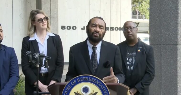 whacko-rep.-al-green-demands-free-transgender-treatments-for-illegal-aliens-–-says-transgender-illegals-face-“hazardous-conditions”-(video)