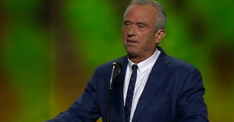 rfk-jr.-lights-up-audience-at-gop-midterm-convention-with-epic-zinger-about-kamala-and-the-‘no-kings’-crowd-(video)