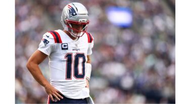 patriots-announcers-in-disbelief-as-qb-throws-away-season-opener-on-final-play:-‘what-was-he-thinking?’