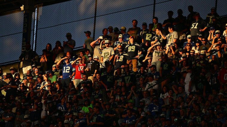 new-video-shows-what-led-up-to-patriots-fan-fighting-multiple-seahawks-fans-at-nfl-opener