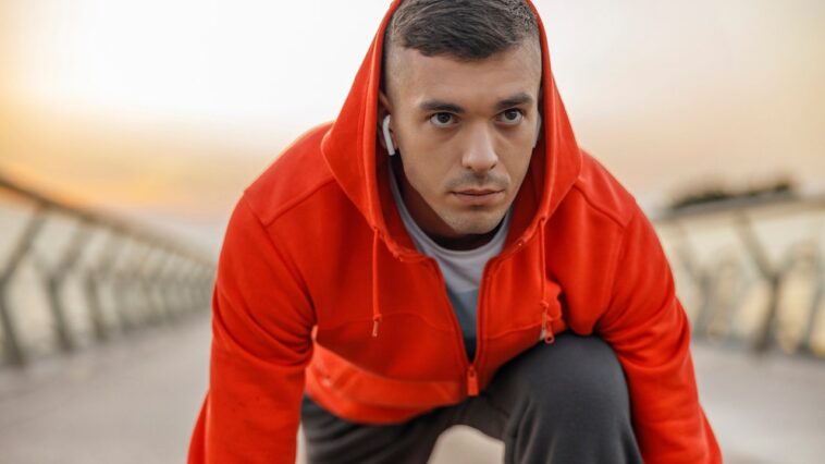 prepare-for-cooler-weather-with-this-$9-hanes-hoodie,-now-68%-off-on-amazon