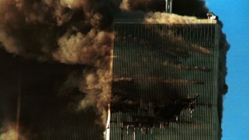 the-‘jumper’-victims-of-9/11-deserve-to-have-their-stories-heard:-and-yet-they’ve-been-erased-by-the-media