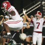 one-of-the-fastest-high-school-running-backs-in-america-made-a-defense-look-like-a-pop-warner-team-this-week