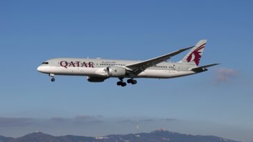 2-men-restrained-after-‘terrifying’-altercation-on-qatar-airways-flight-out-of-melbourne:-report