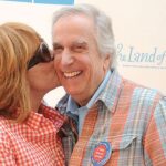 henry-winkler’s-wife-says-the-actor-tends-to-exaggerate-about-the-size-of-his-…-fish