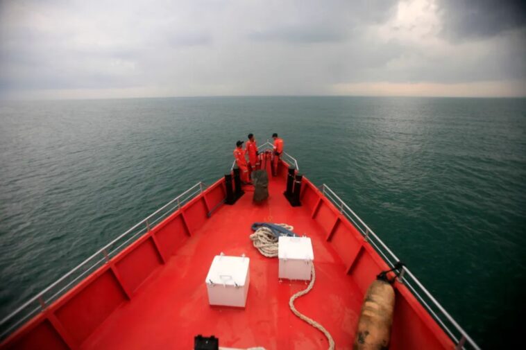 search-underway-for-indonesian-passenger-ship-carrying-more-than-240-people-after-it-loses-contact
