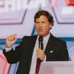 tucker-carlson-rips-fox-news-viewers,-agrees-with-el-sayed’s-9/11-comments-blaming-america