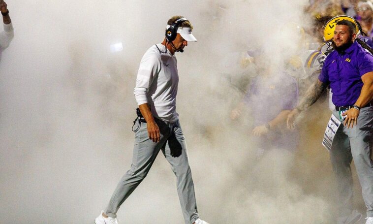college-football’s-chaos-era-is-here:-texas-rallies,-oregon-falls-and-lane-kiffin-eyes-return-to-ole-miss